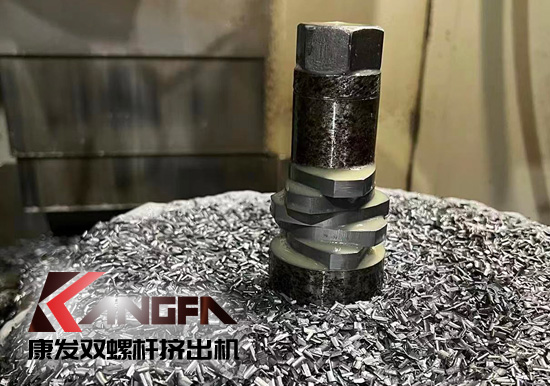 康發(fā)四大關(guān)鍵技術(shù)于一體綜合優(yōu)勢!現(xiàn)代化制造平臺、關(guān)鍵零部件制造技術(shù)自我把控!提供雙螺桿擠出機(jī)及成套裝置交鑰匙工程!